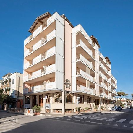 Lola Piccolo Hotel E Appartamenti Marina di Grosseto Eksteriør billede