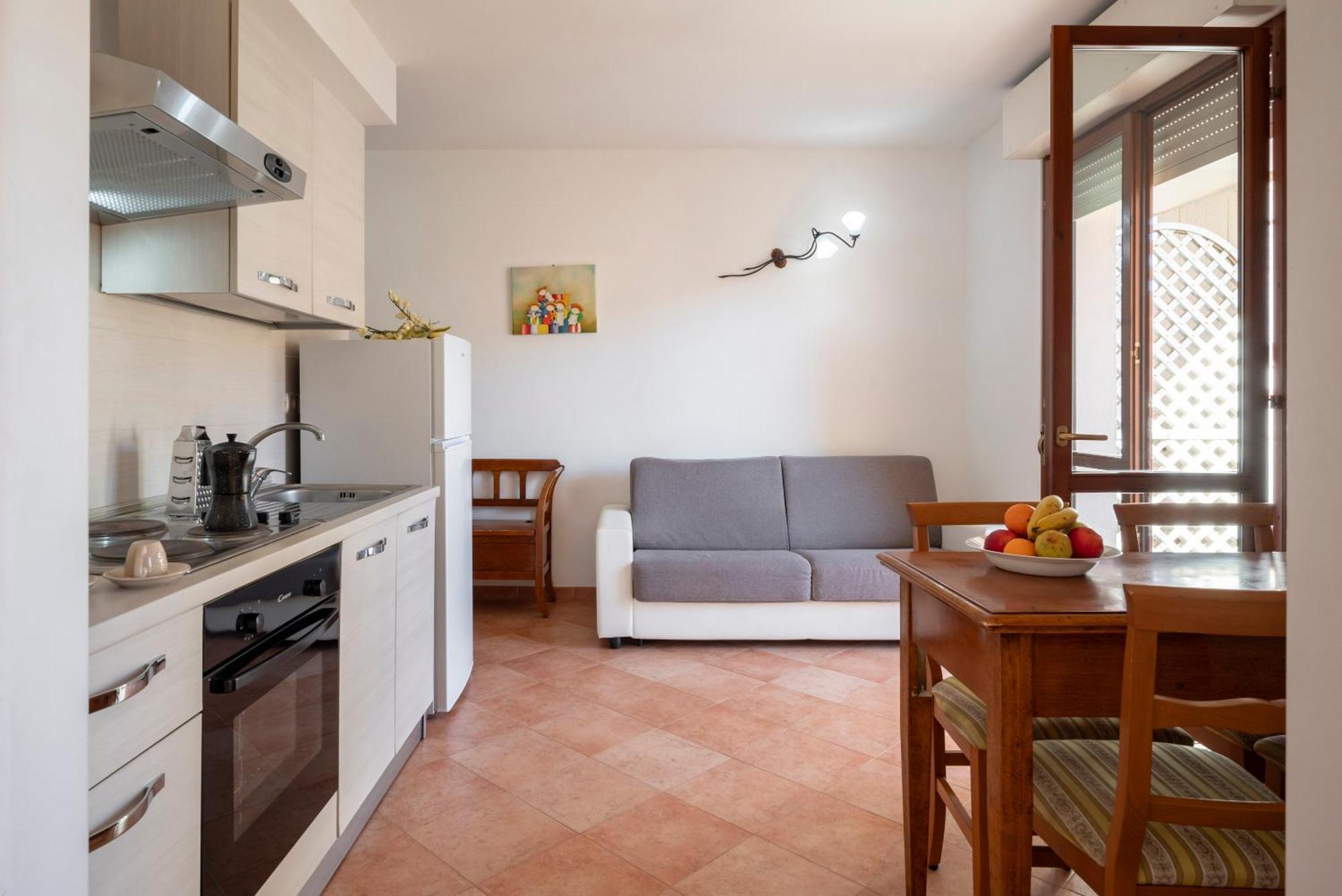 Lola Piccolo Hotel E Appartamenti Marina di Grosseto Eksteriør billede
