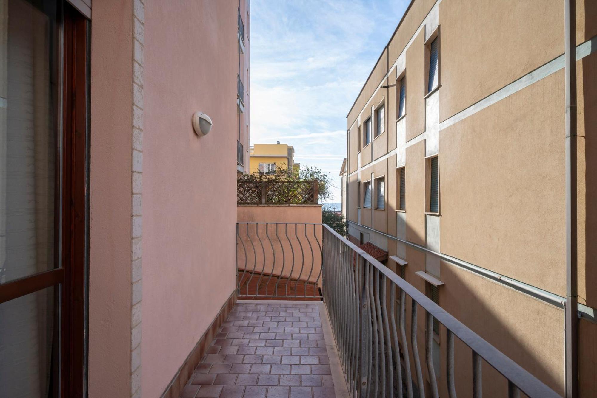 Lola Piccolo Hotel E Appartamenti Marina di Grosseto Eksteriør billede